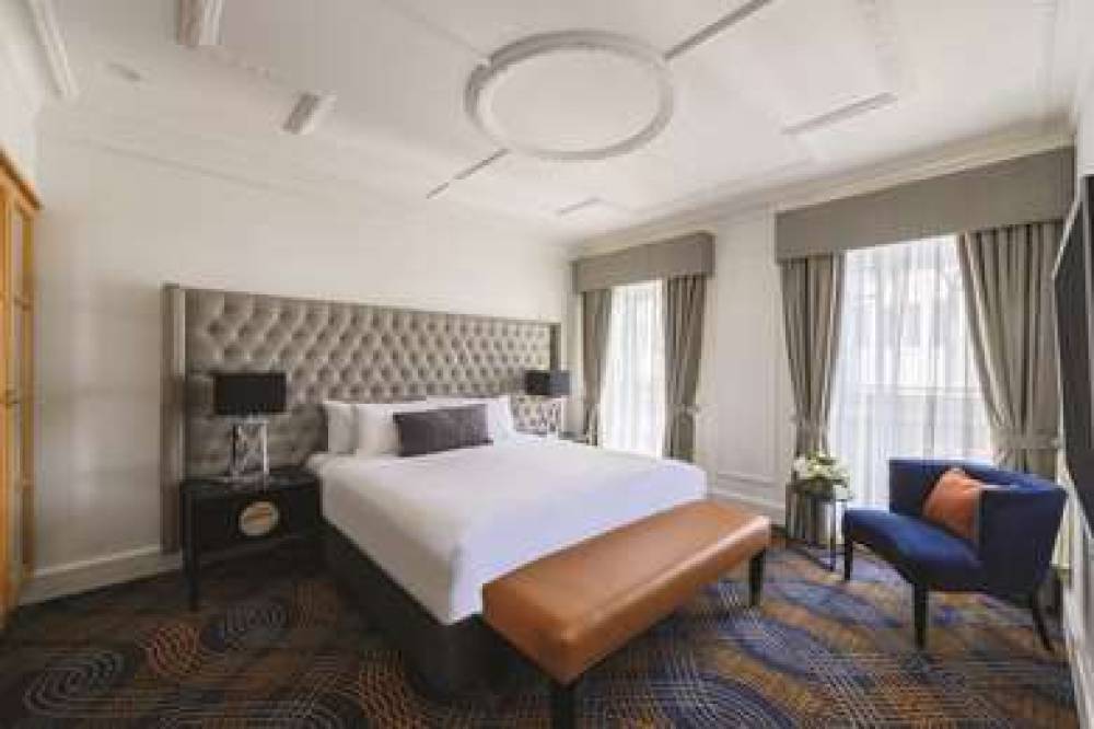 SAVOY HOTEL ON LITTLE COLLINS 5