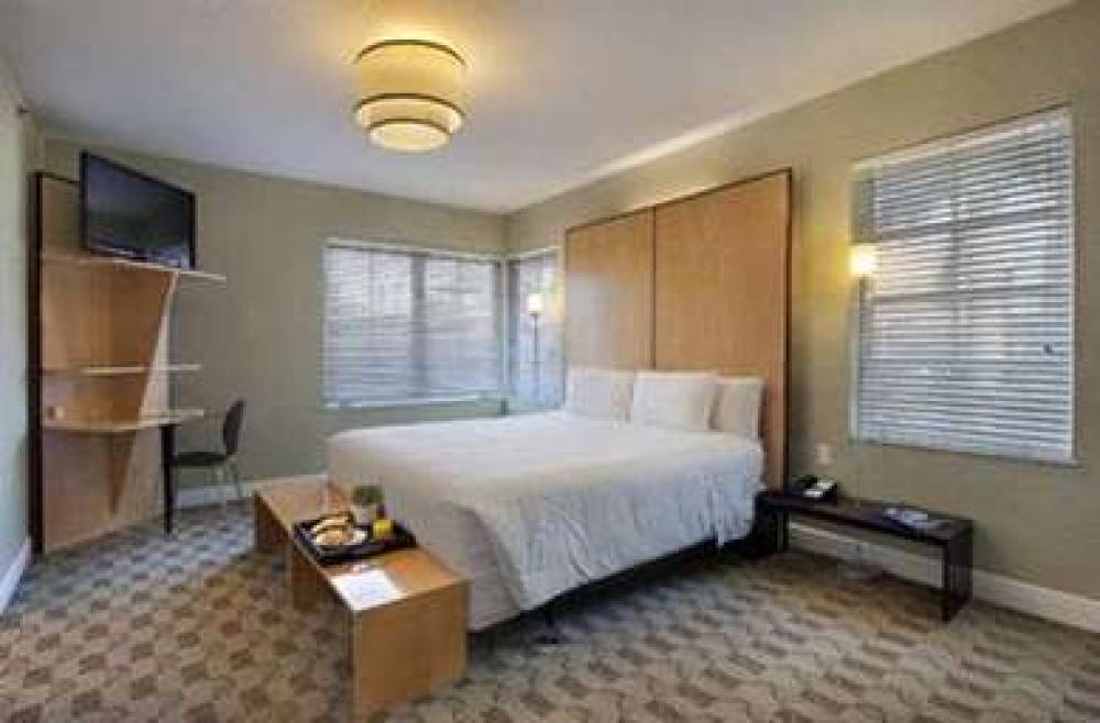 SBH - South Beach Hotel 8