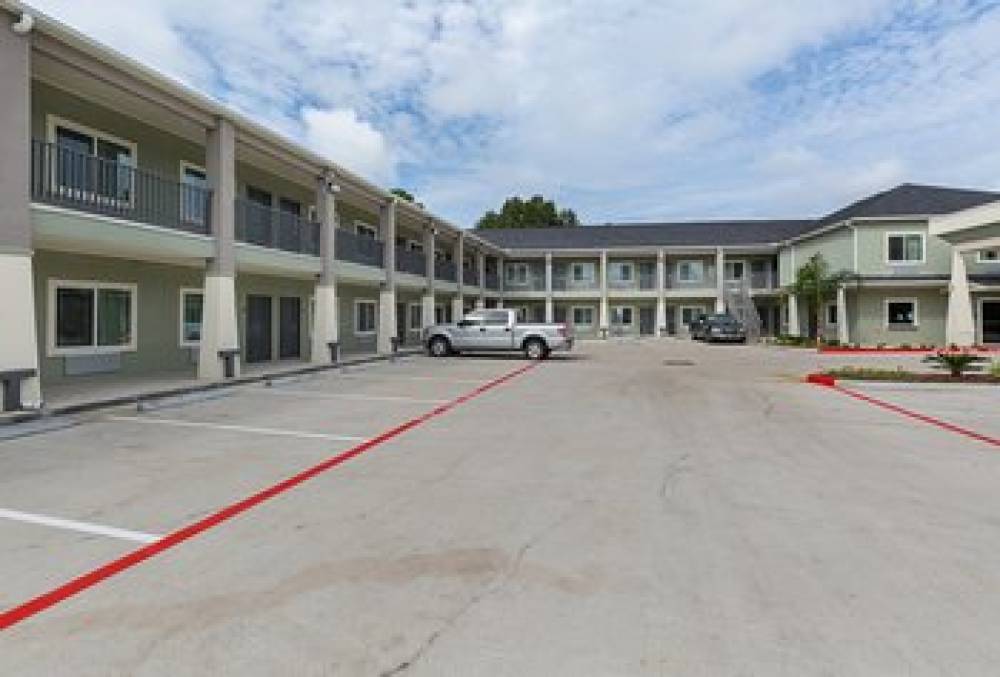SCOTTISH INNS AND SUITES 3