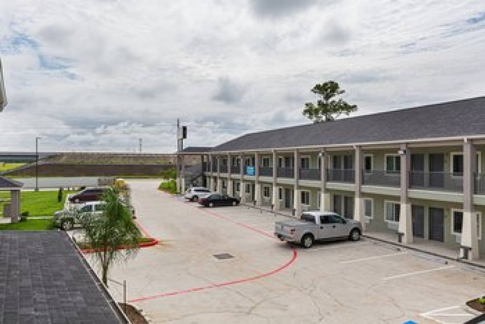 SCOTTISH INNS AND SUITES 2