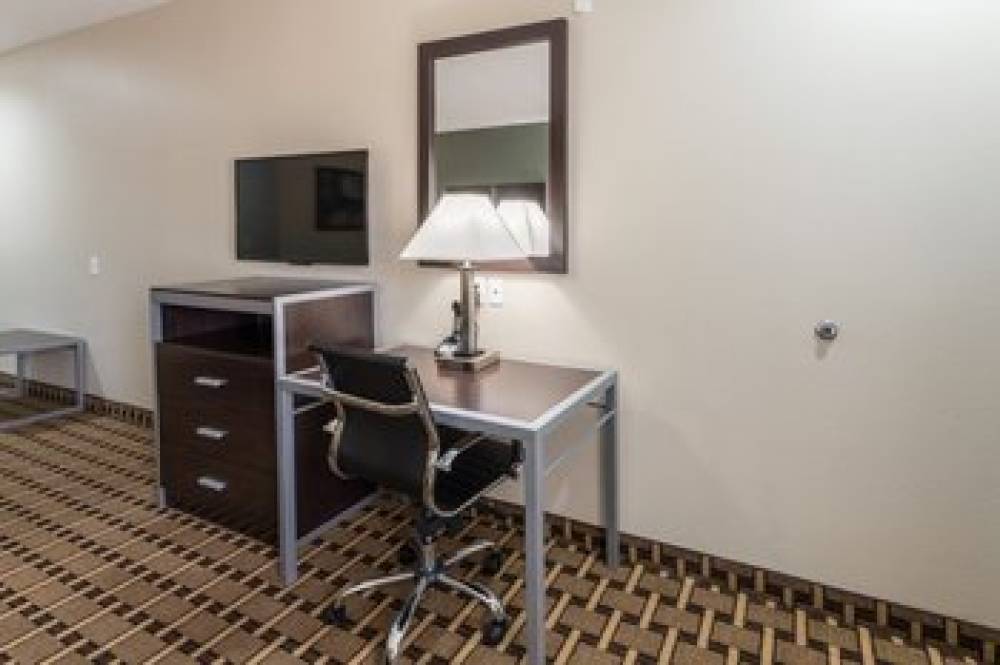SCOTTISH INNS AND SUITES 3