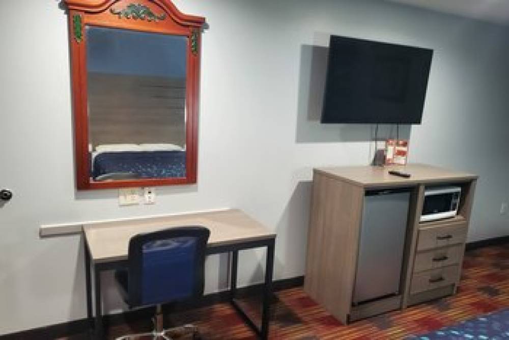 SCOTTISH INNS AND SUITES 5
