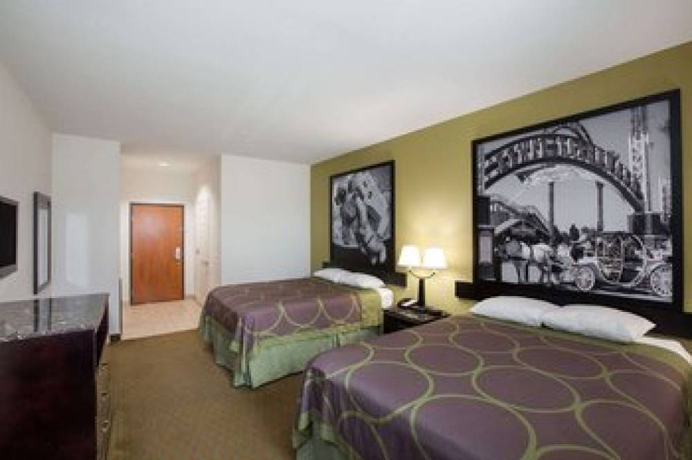 SCOTTISH INNS AND SUITES 10