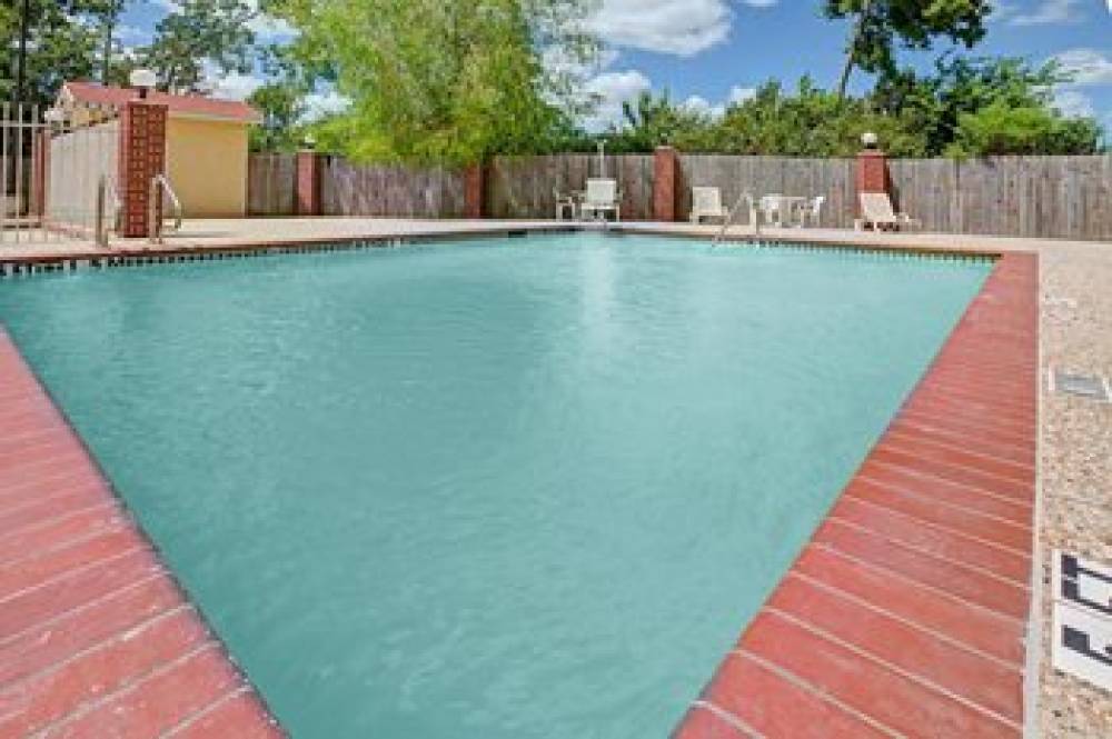 SCOTTISH INNS AND SUITES 2