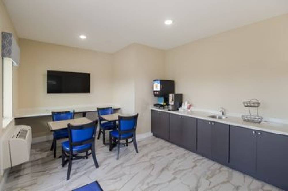 SCOTTISH INNS AND SUITES 6
