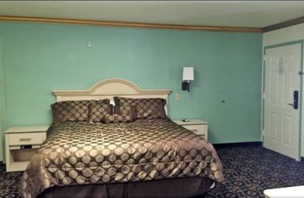 SCOTTISH INNS HOUSTON 8