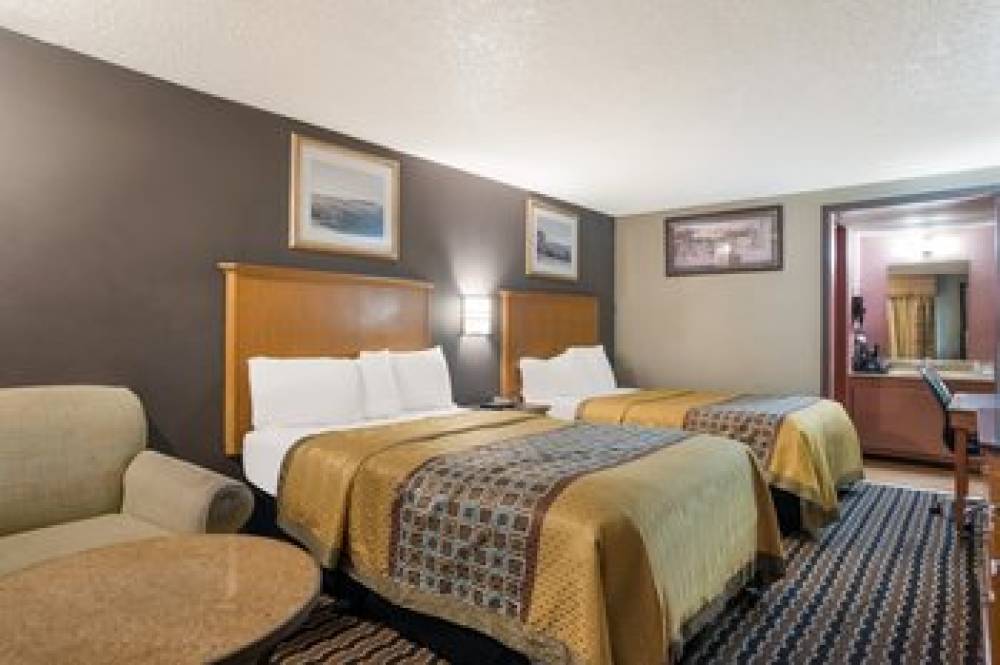 SCOTTISH INNS NEW CUMBERLAND 4