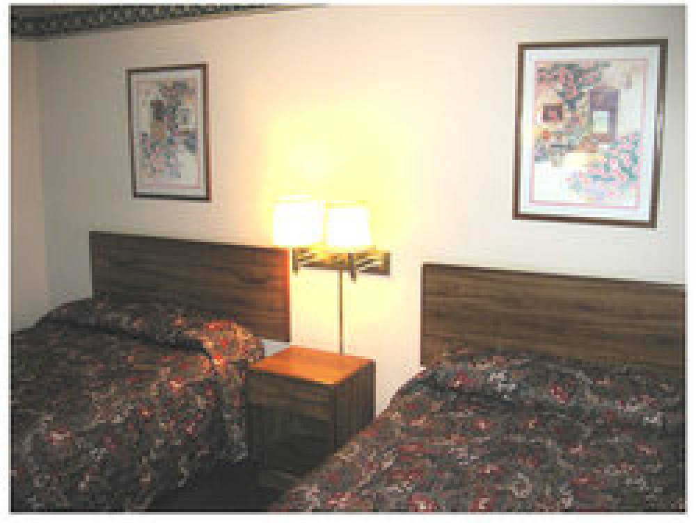 SCOTTISH INNS TROY 8