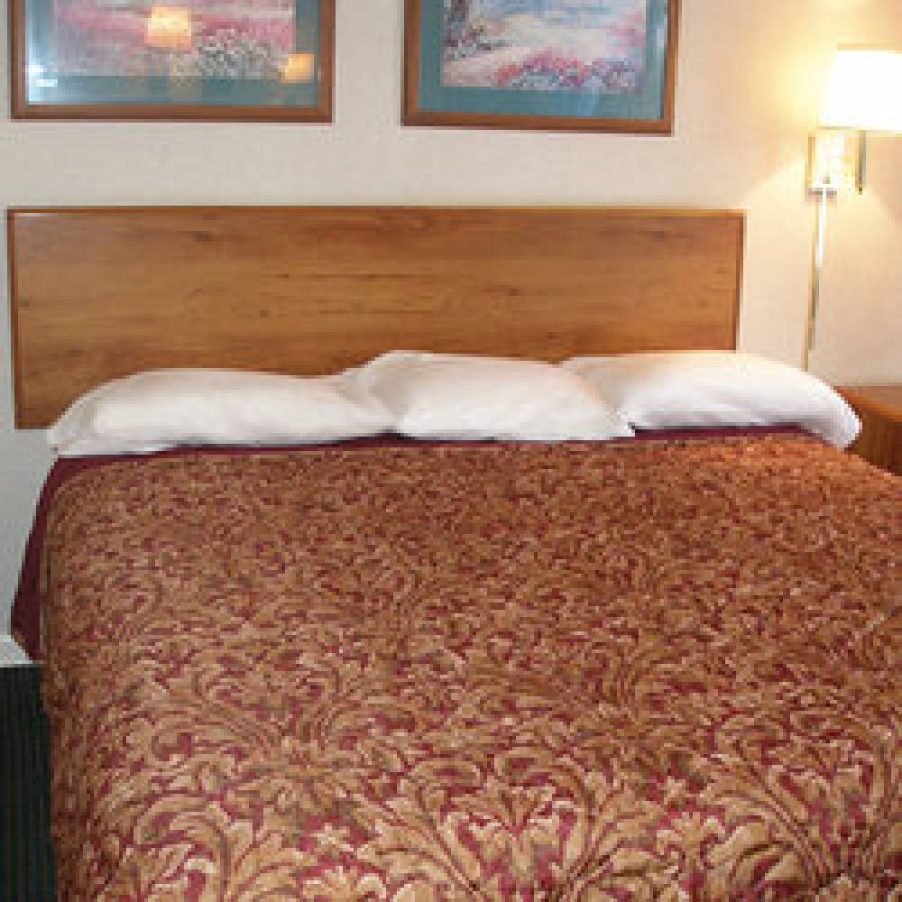 SCOTTISH INNS TROY 7