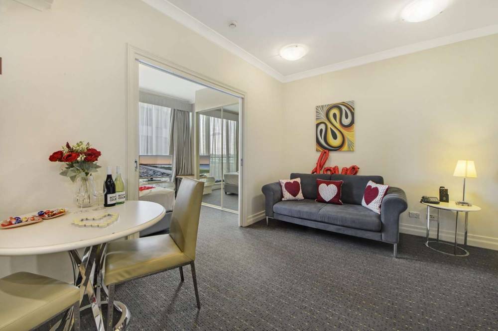 Seasons Harbour Plaza - Sydney 9