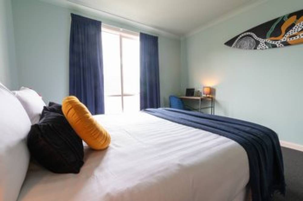 SELINA ST KILDA MELBOURNE 9