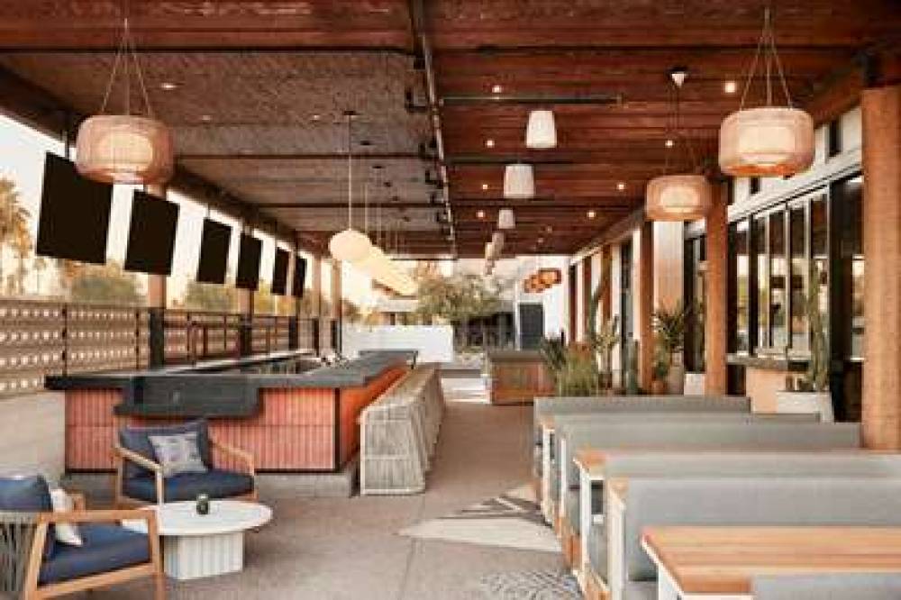 SENNA HOUSE HOTEL CURIO BY HILTON 4