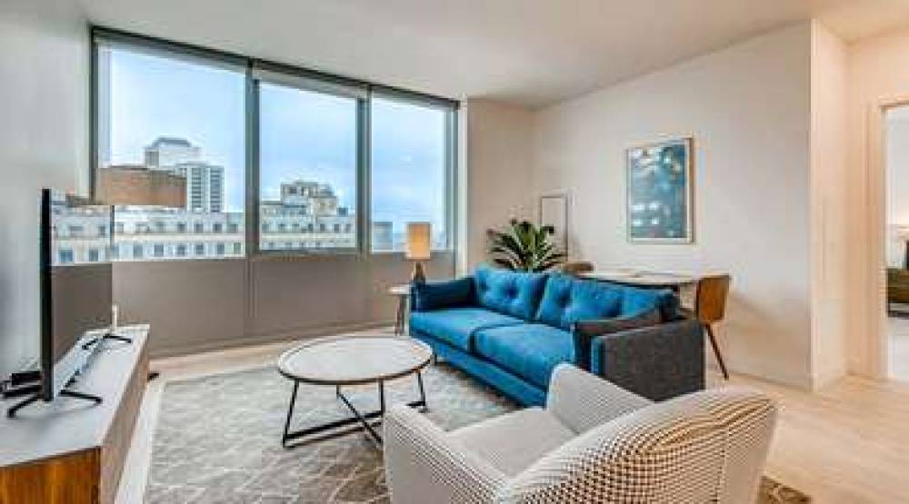 Sentral Michigan Avenue 10