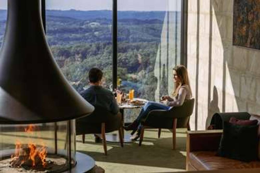 SEQUOIA LODGE ADELAIDE HILLS 2