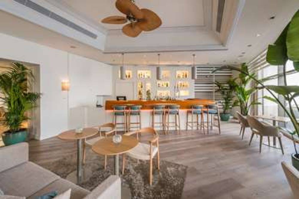 Sesimbra Oceanfront Hotel 8