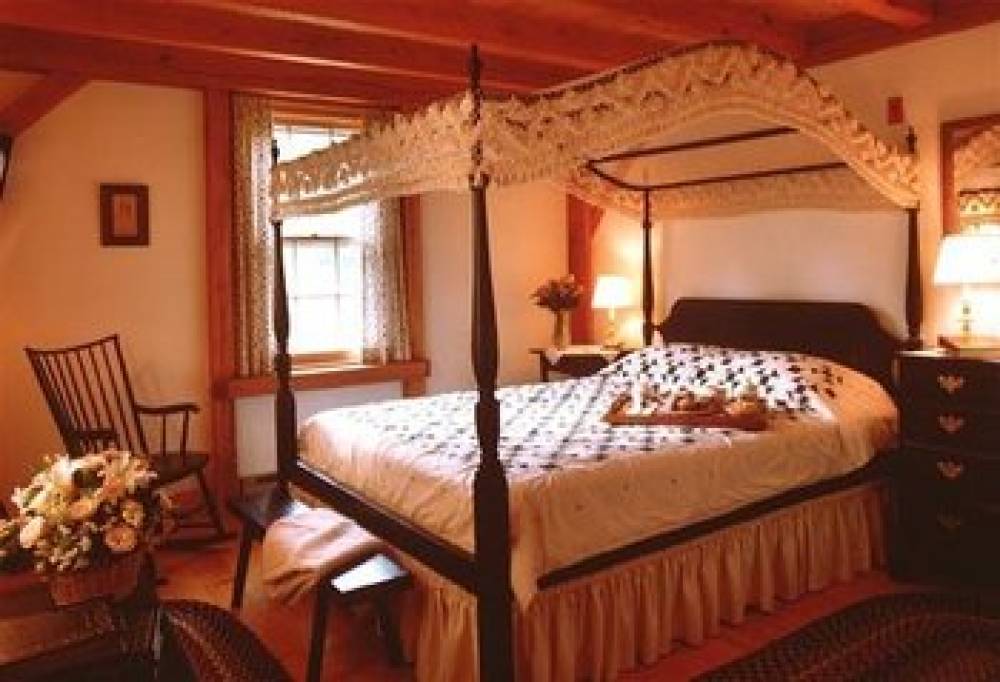 SEVEN SEA STREET INN 3