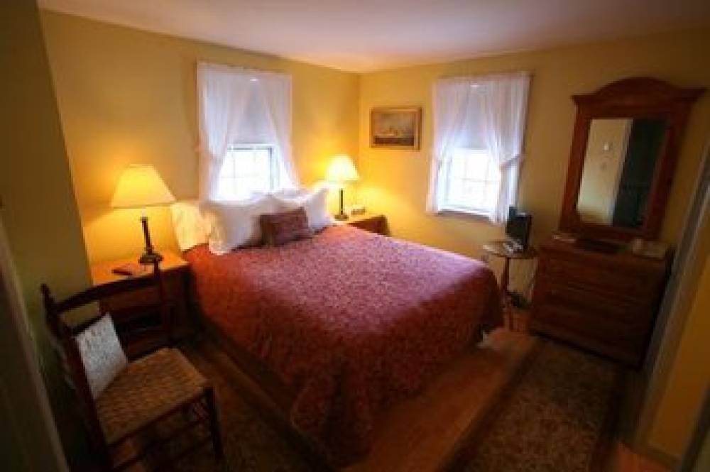 SEVEN SEA STREET INN 4