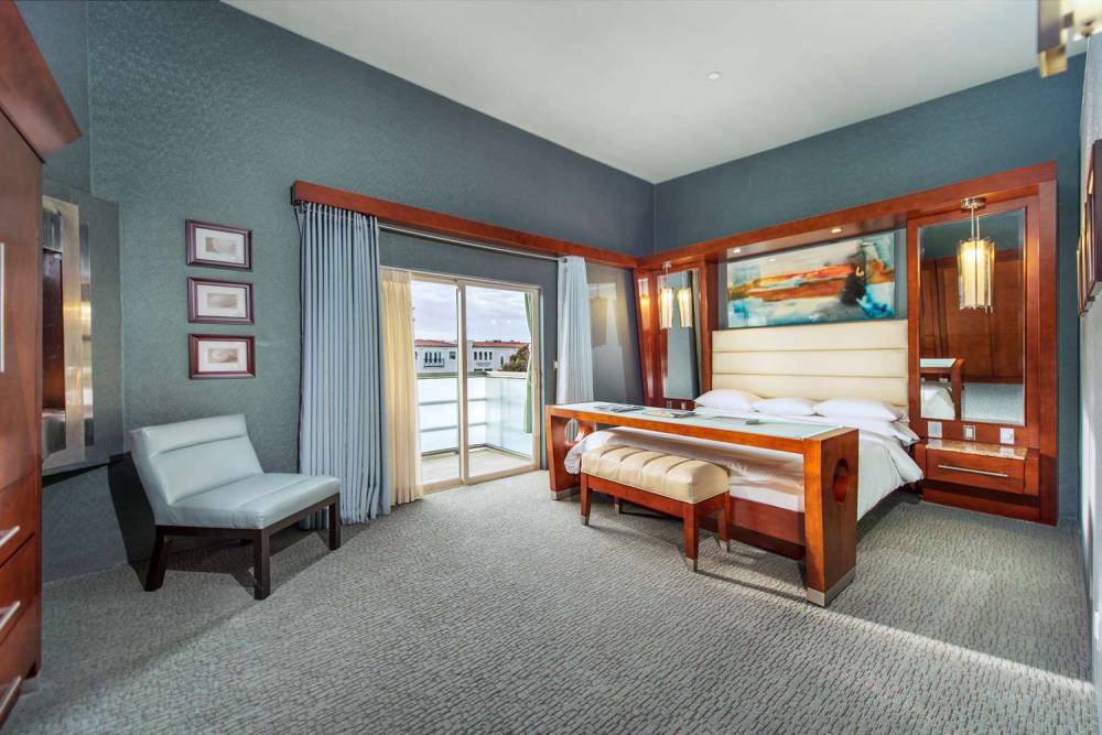 Shade Hotel Manhattan Beach 10