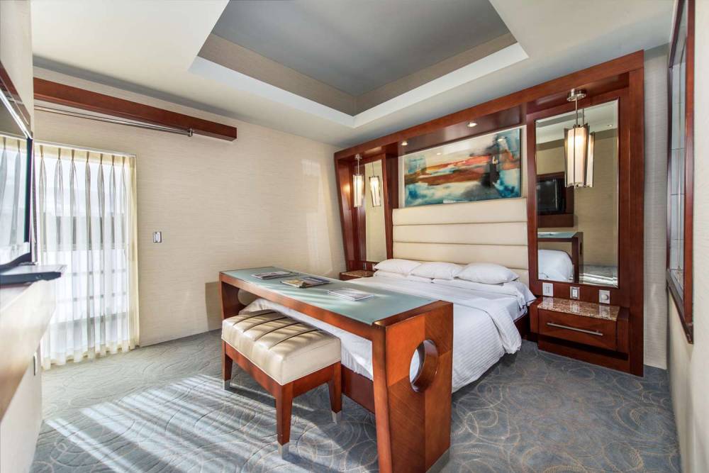 Shade Hotel Manhattan Beach 6
