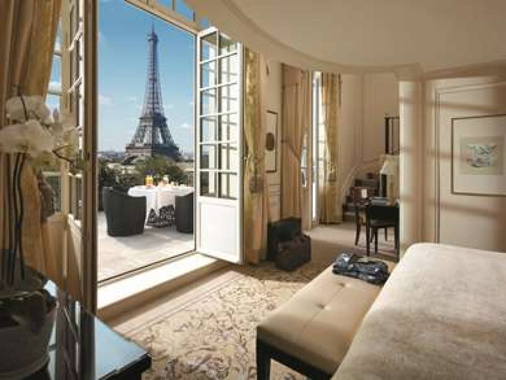 SHANGRI LA PARIS 1