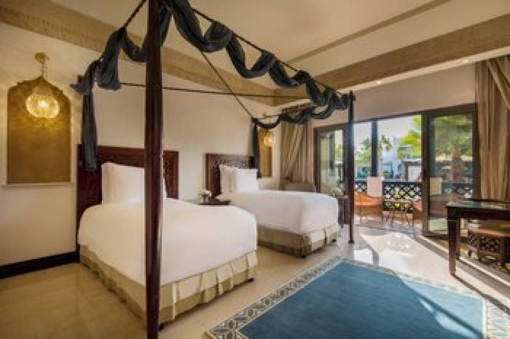 Sharq Village And Spa 7