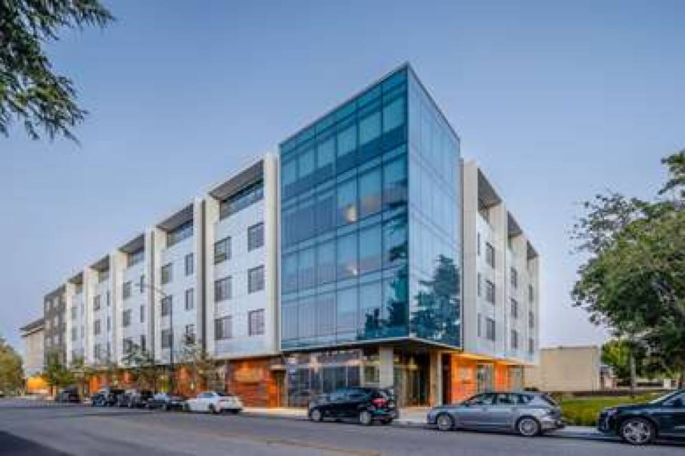SHASHI HOTEL MOUNTAIN VIEW 3