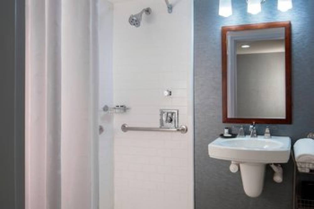 Sheraton Arlington Hotel 10