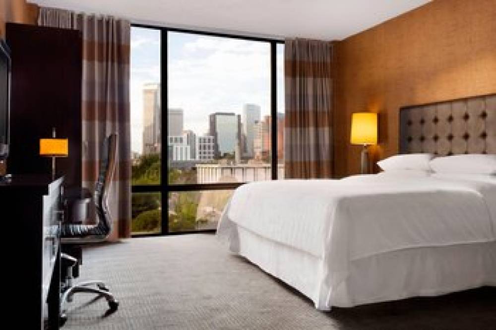 Sheraton Charlotte Hotel 2