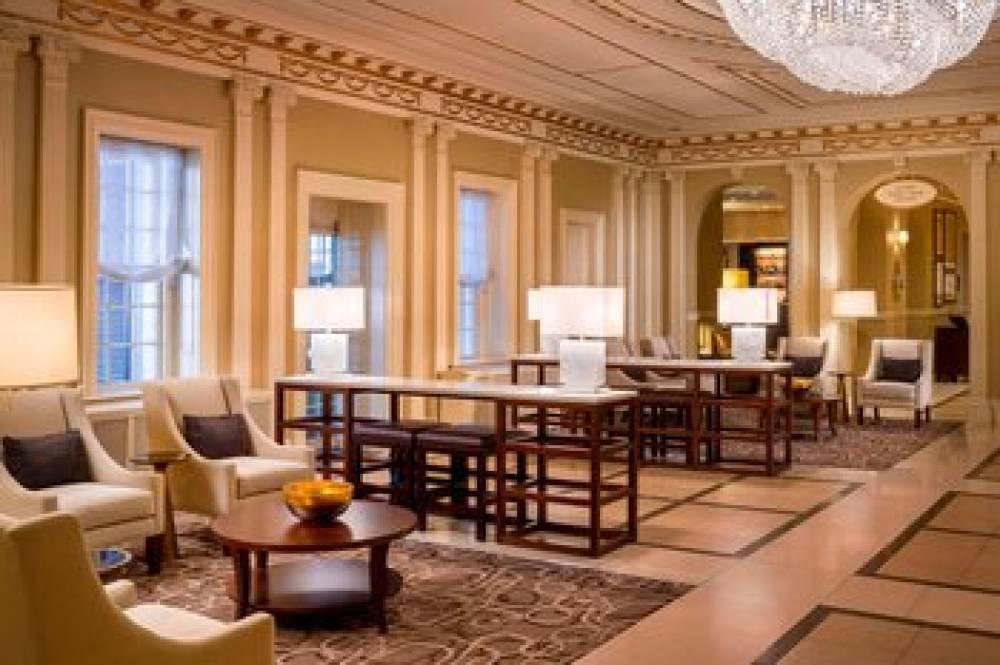 Sheraton Commander Hotel 5