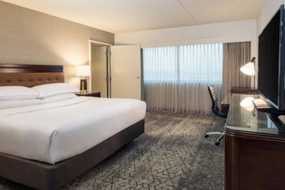 Sheraton Detroit Metro Airport 7