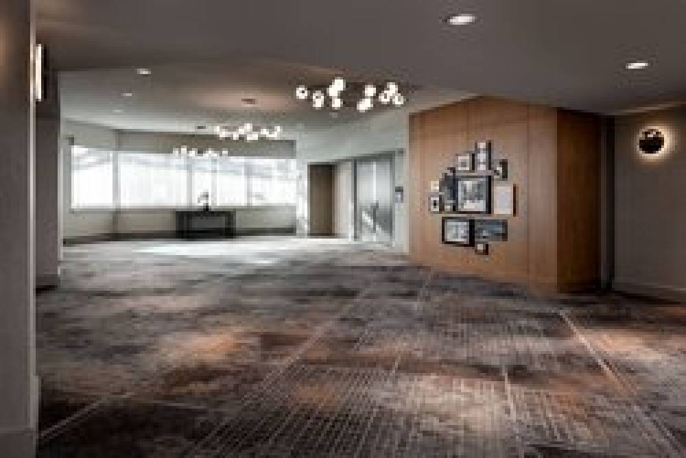 Sheraton Gateway Hotel In Toronto International Airport 8