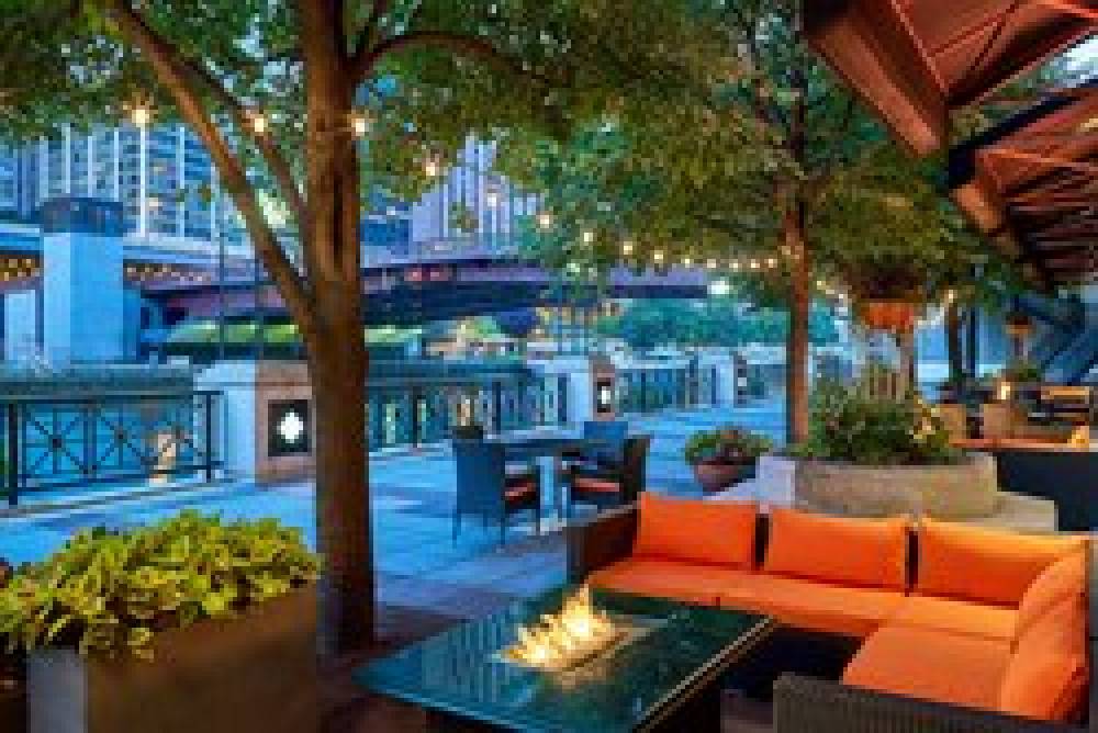 Sheraton Grand Chicago Riverwalk 2