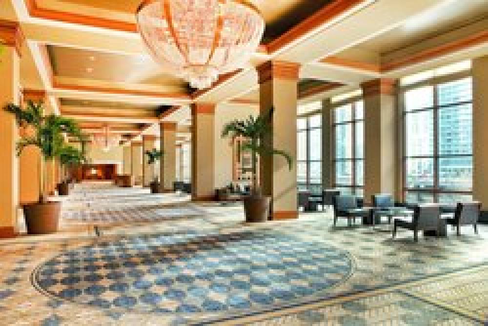 Sheraton Grand Chicago Riverwalk 5