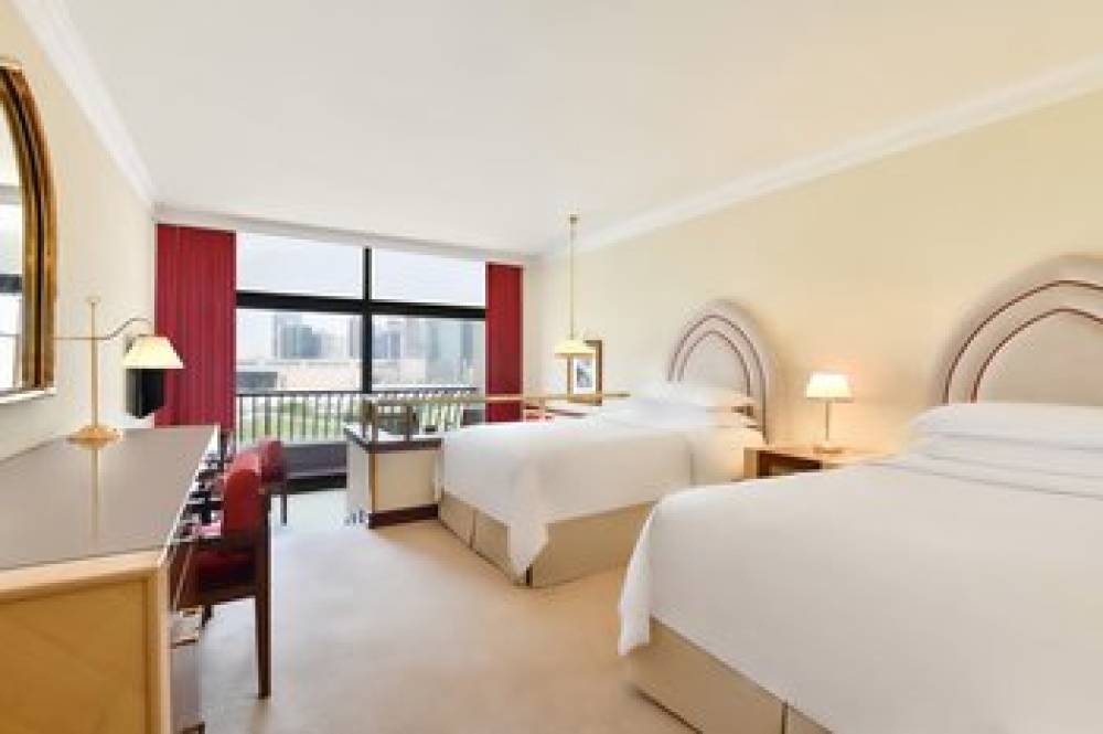 Sheraton Grand Doha Resort And Convention Hotel 8