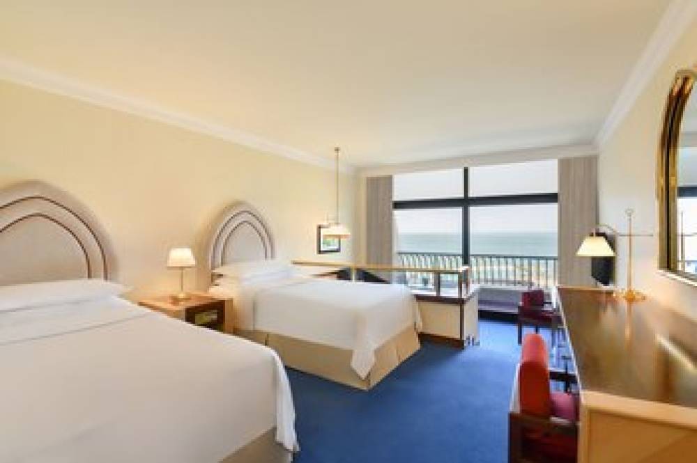 Sheraton Grand Doha Resort And Convention Hotel 10