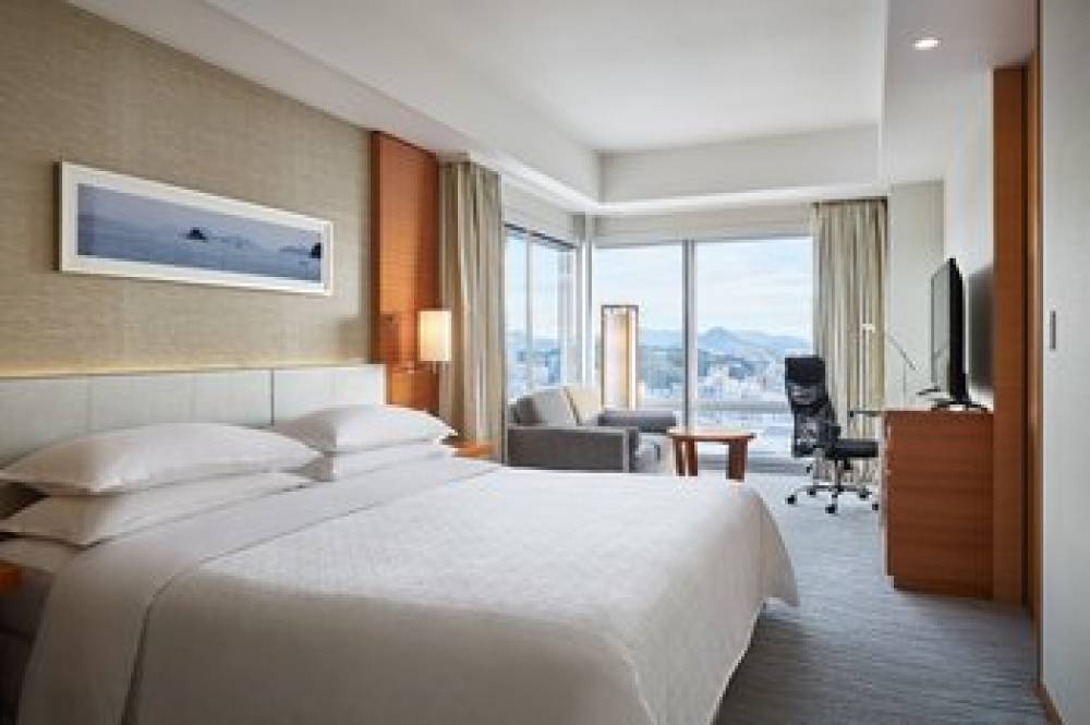 Sheraton Grand Hiroshima Hotel 6