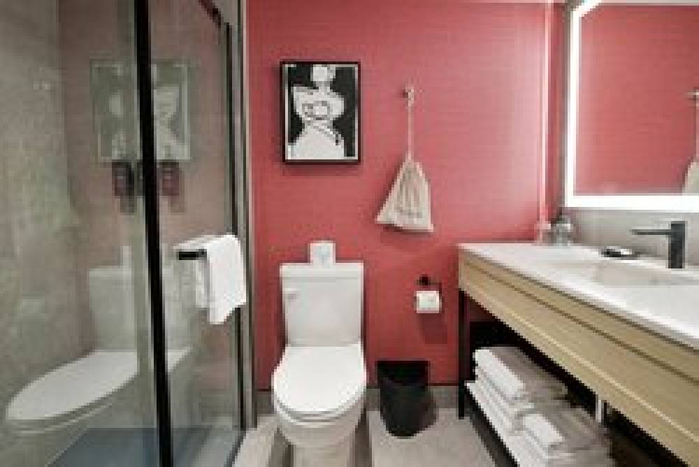 Sheraton Laval Hotel 9