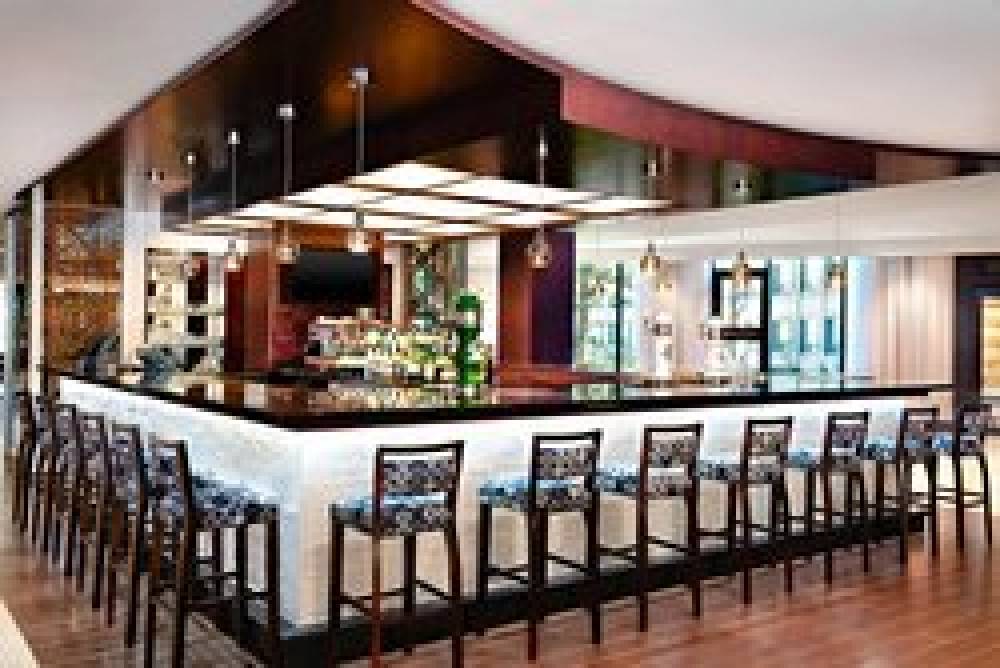 Sheraton Montreal Airport Hotel 4