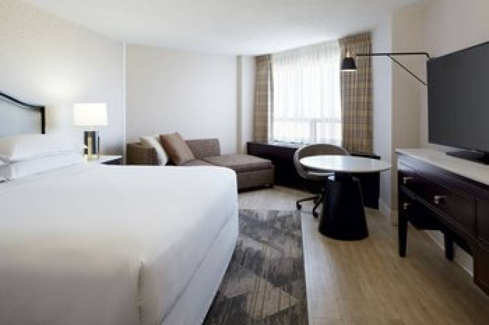 Sheraton Montreal Airport Hotel 8