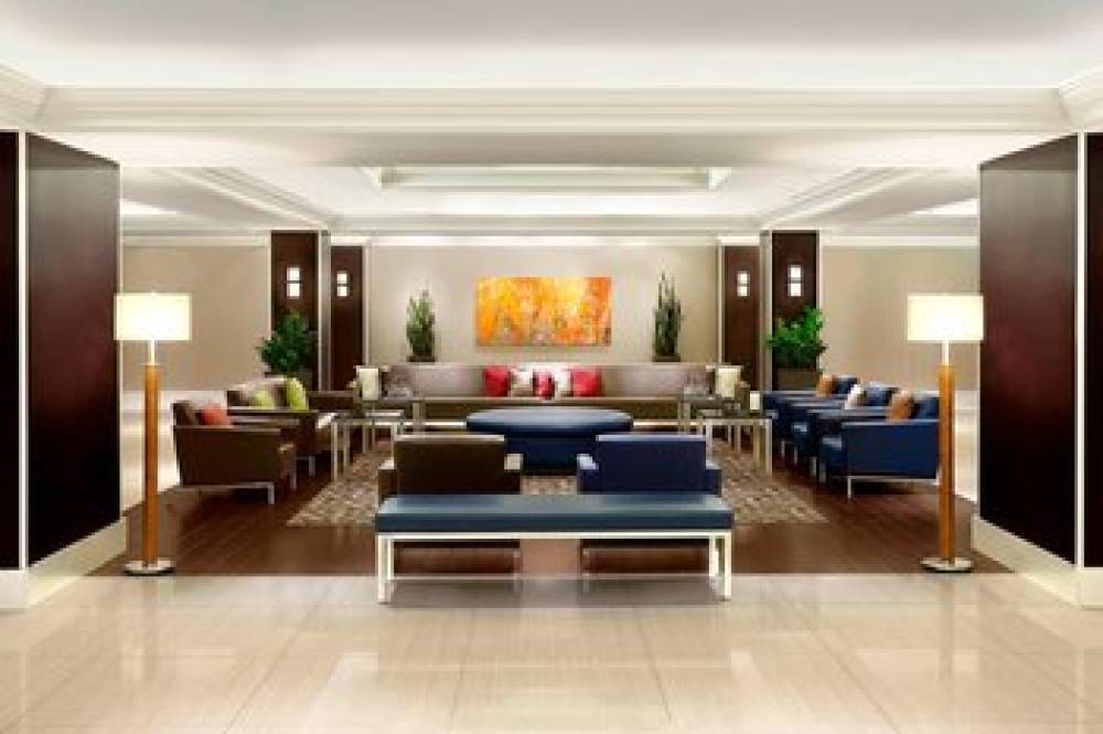 Sheraton Montreal Airport Hotel 3