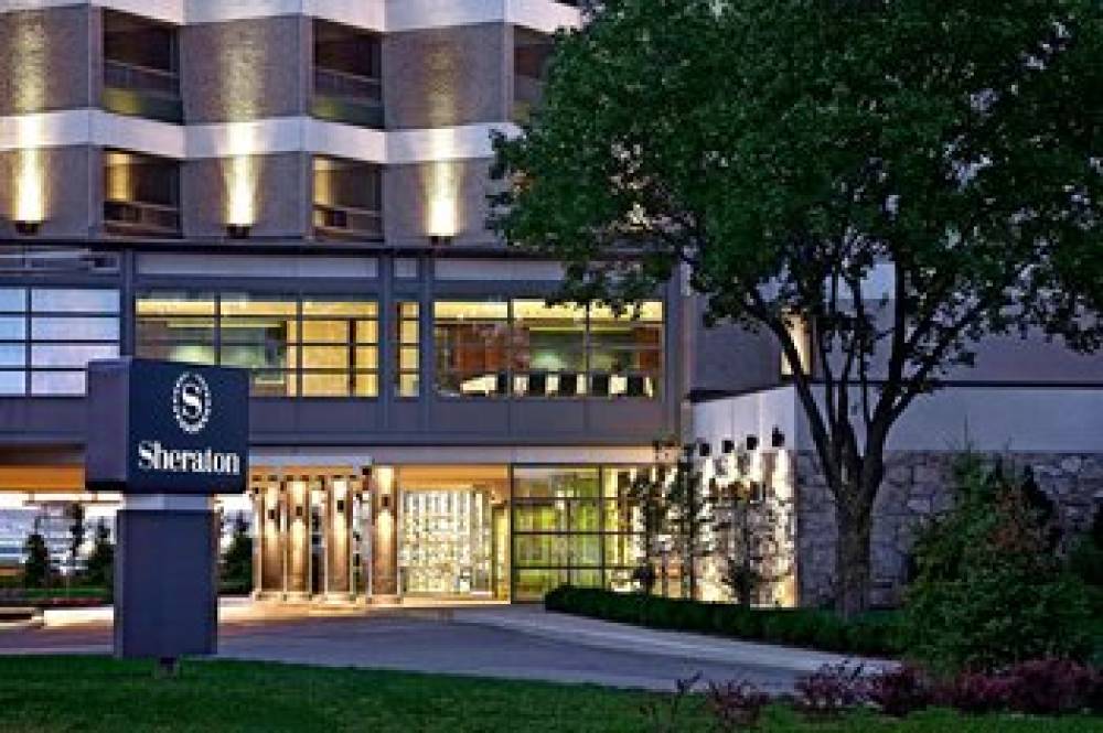 Sheraton Montreal Airport Hotel 1