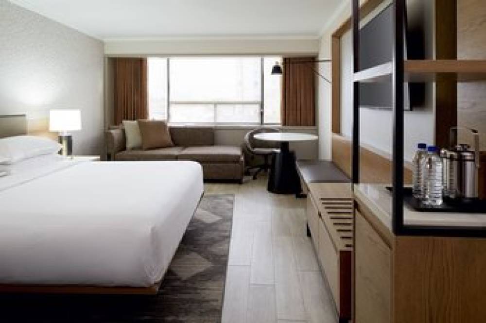 Sheraton Montreal Airport Hotel 7