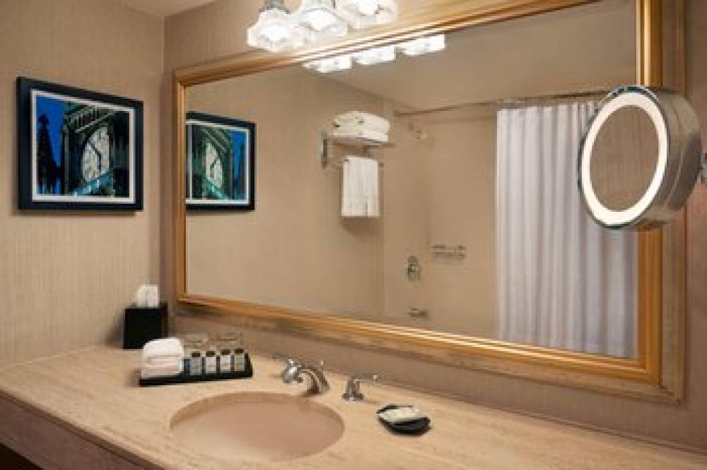 Sheraton Ottawa Hotel 9