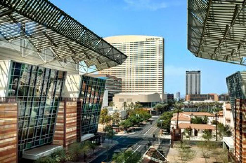 Sheraton Phoenix Downtown 1