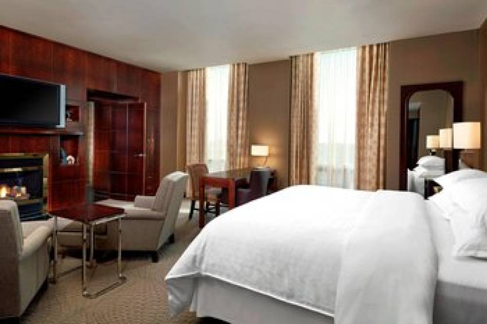Sheraton Suites Calgary Eau Claire 10
