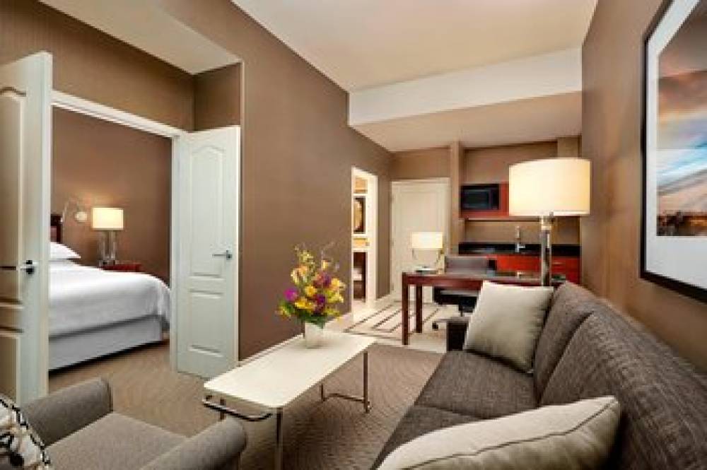 Sheraton Suites Calgary Eau Claire 6
