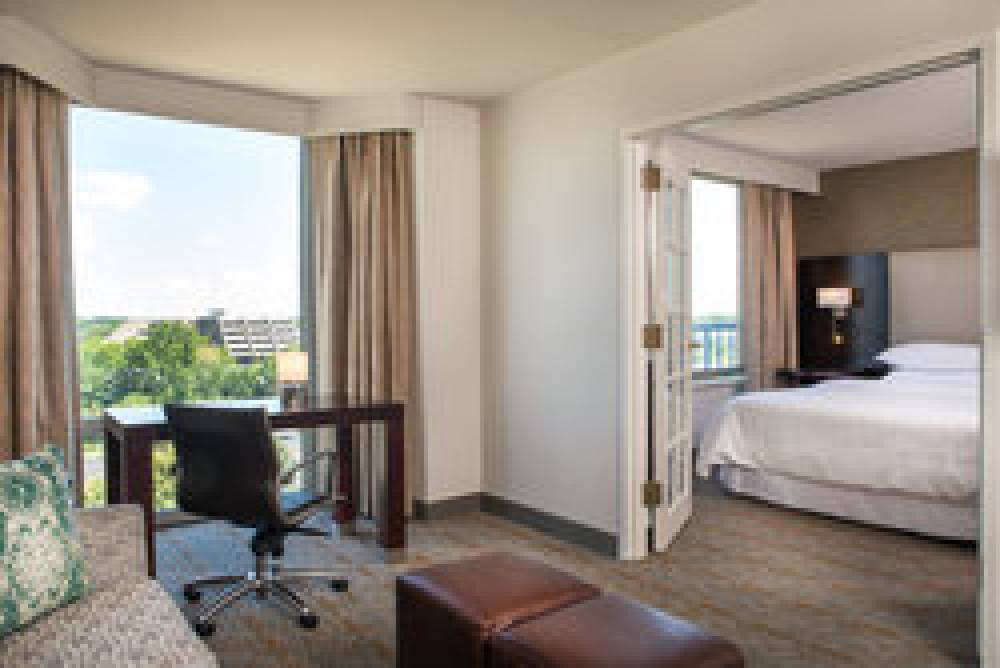 Sheraton Suites Chicago Elk Grove 8