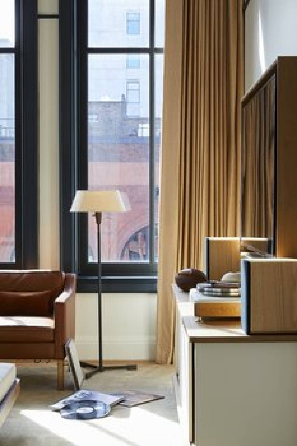 SHINOLA HOTEL 5