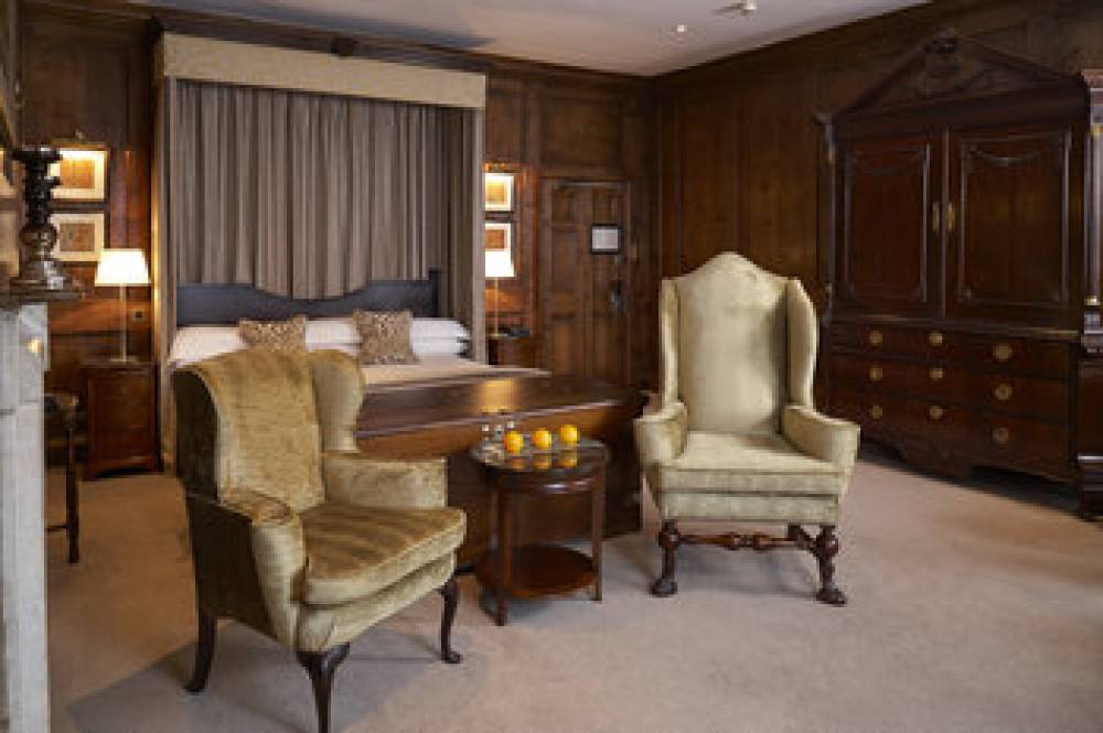 SIR CHRISTOPHER WREN HOTEL 3