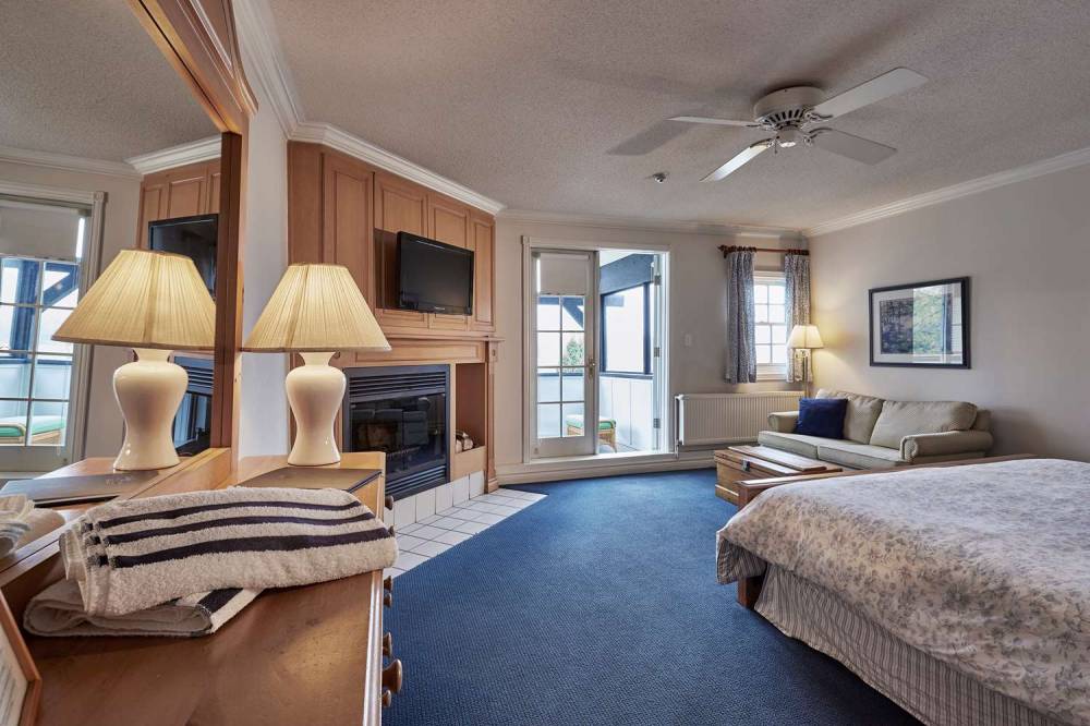 SIR SAMS INN AND SPA 8
